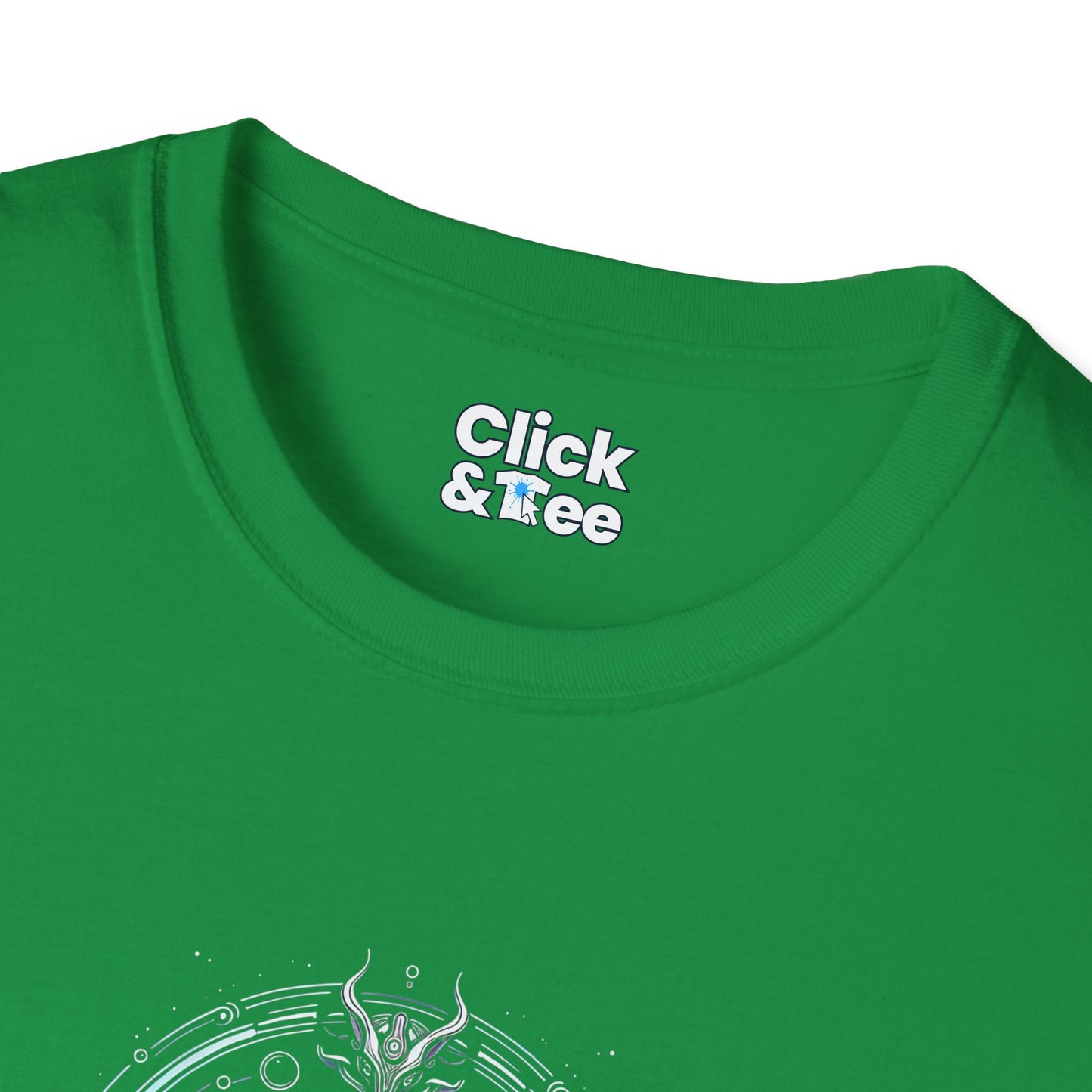 Unique T-Shirt - Mystical Robot Flying through the air - Fantasy Style T-Shirt