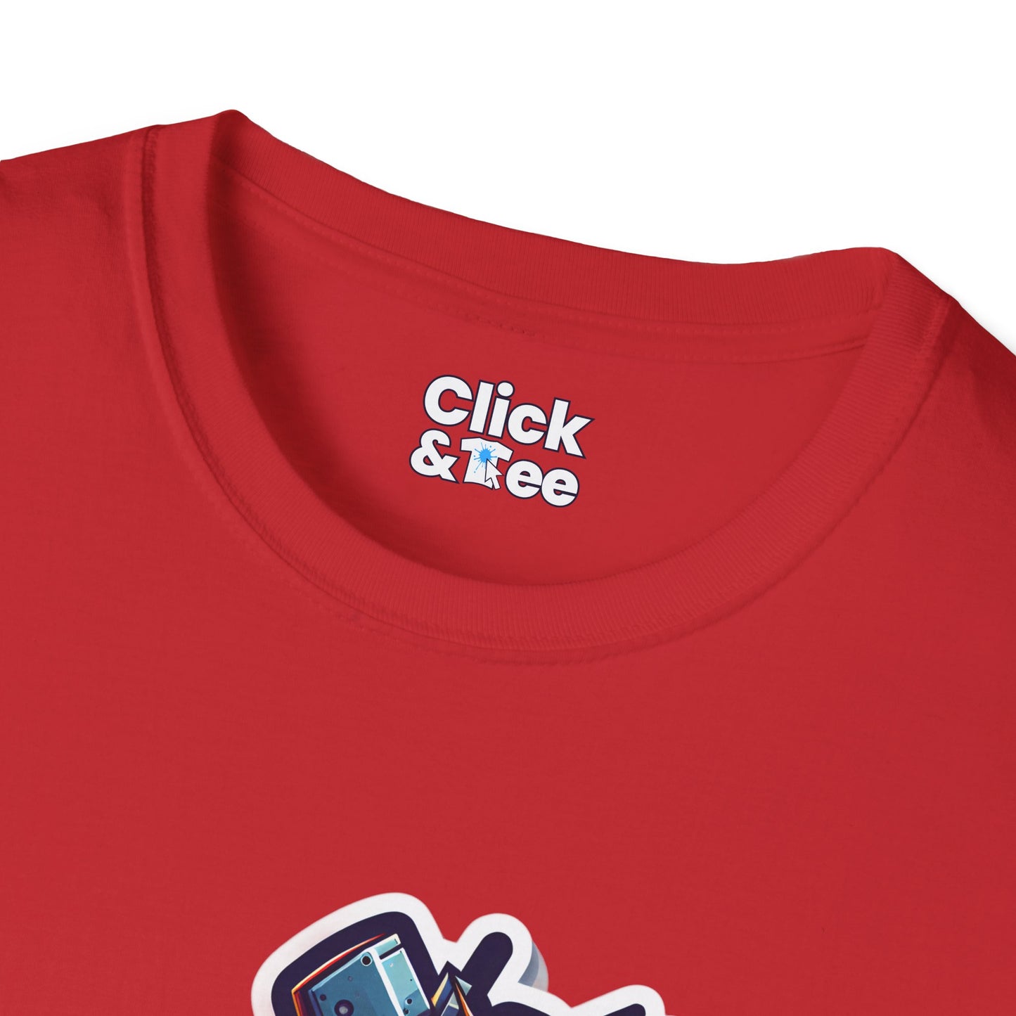 Retro T-Shirt - Battle-scarred Warrior mech rocketing through the air - Retro Style T-Shirt